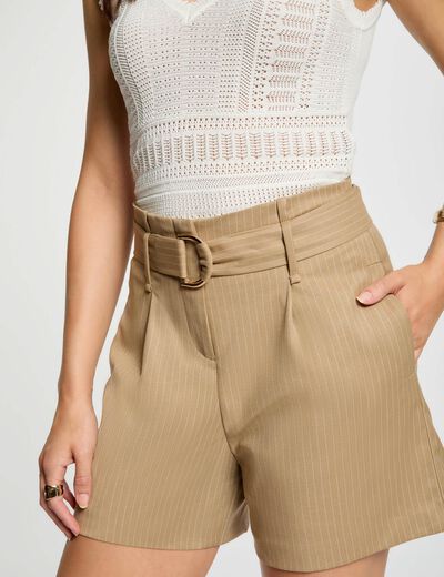 Short ajusté à rayures beige clair femme