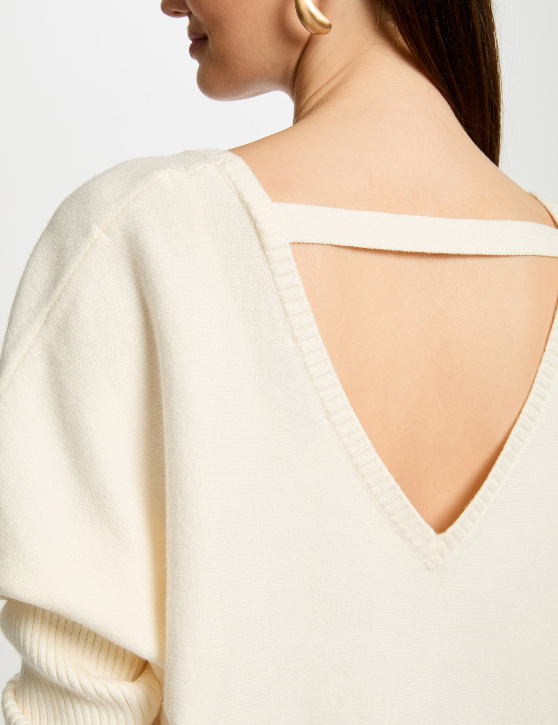 Jumper round neck open back ivory women