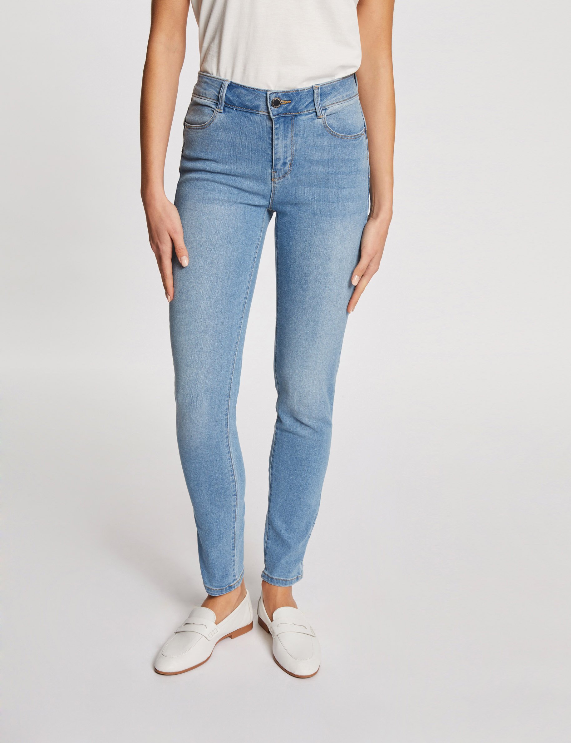 Standard waisted slim jeans bleach denim women