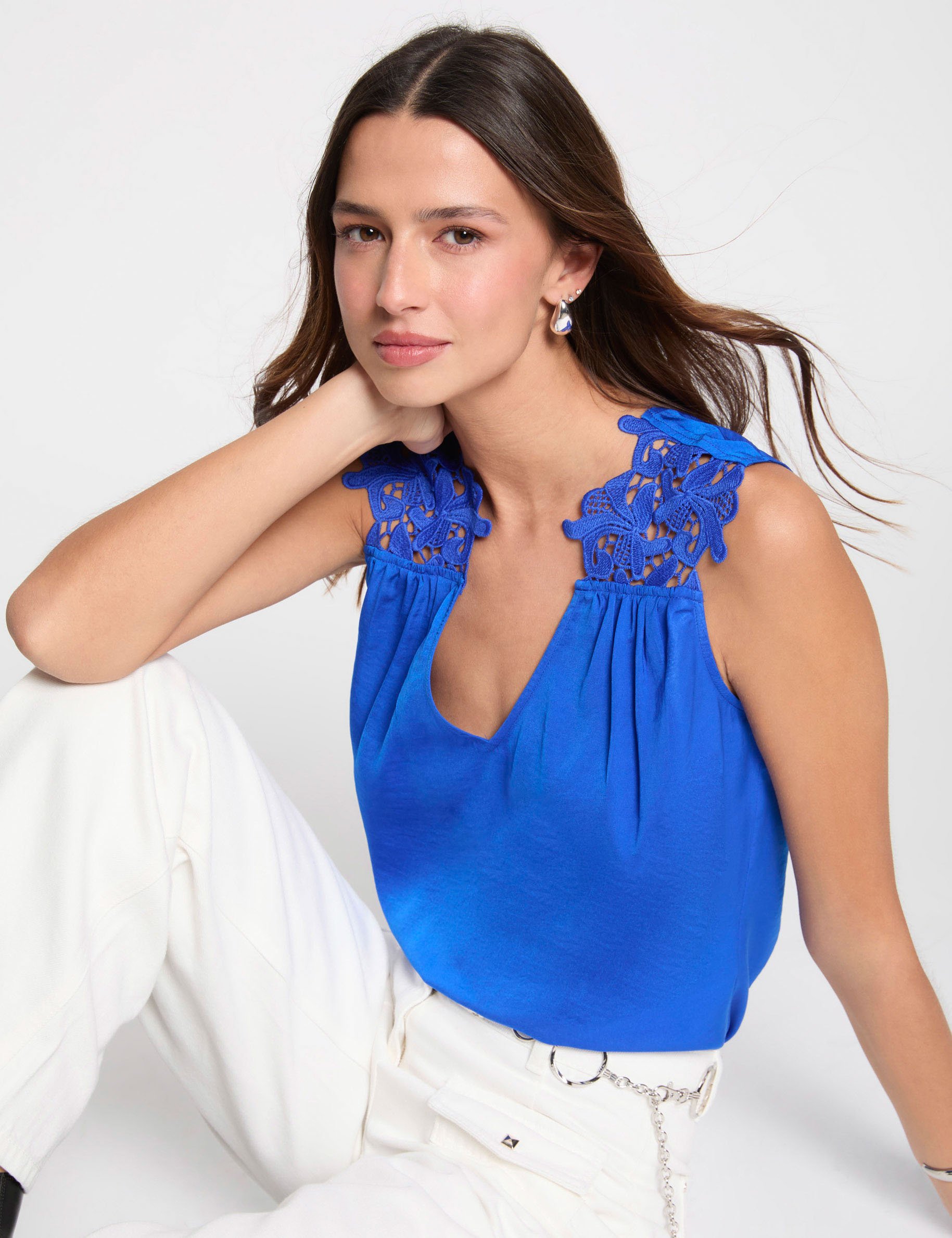 Sleeveless lace top electric blue women