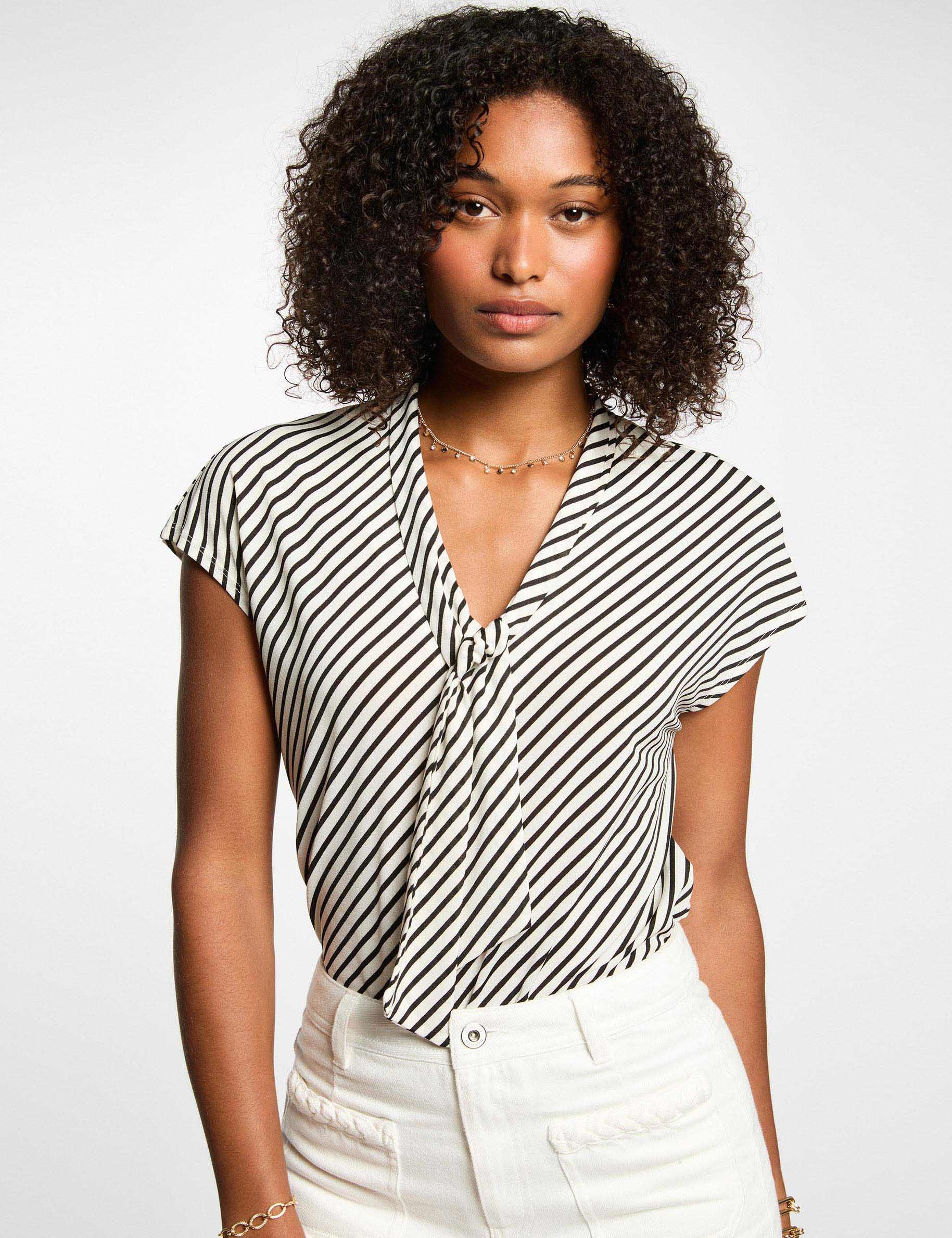 Striped short-sleeved t-shirt white women