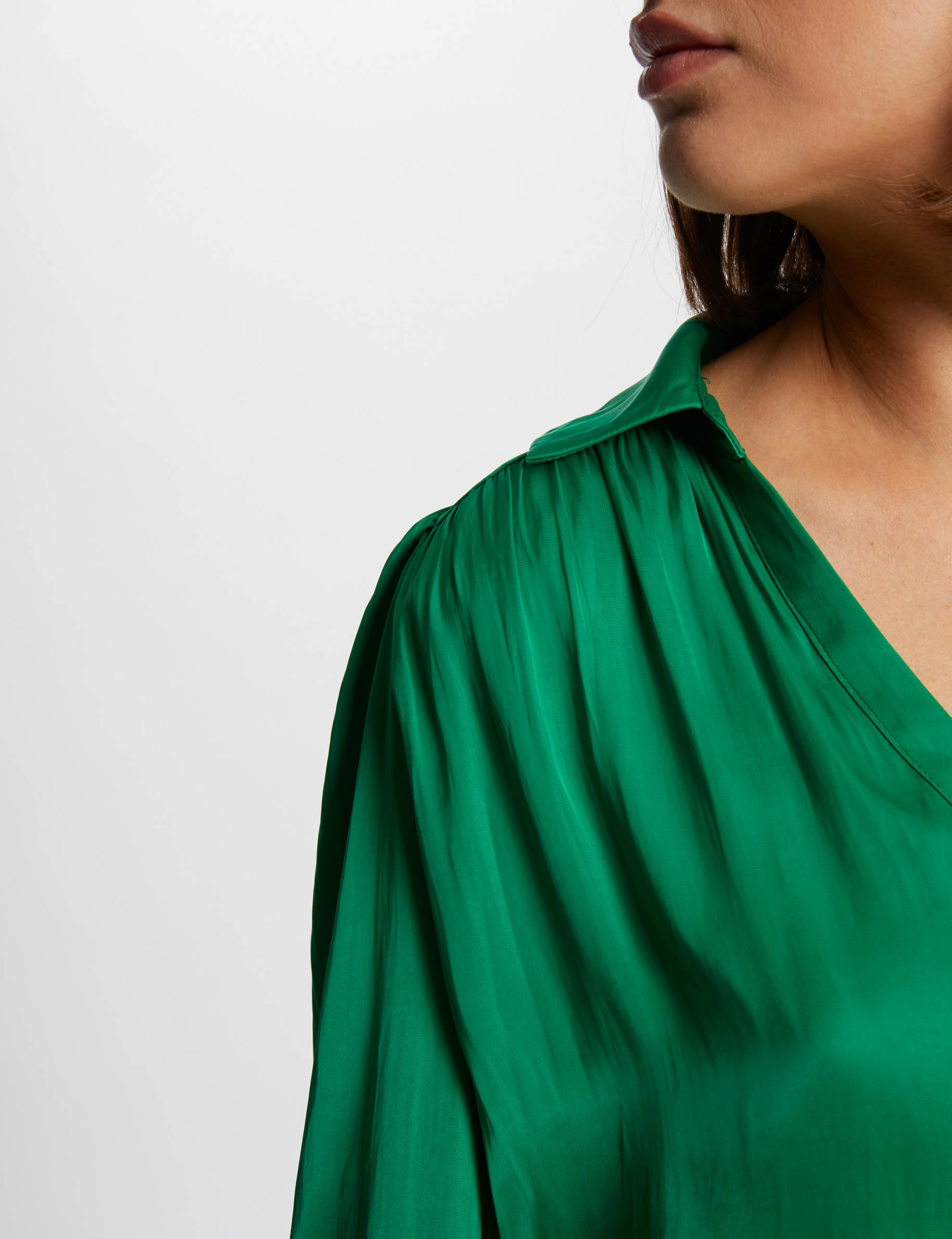 Long-sleeved satin shirt green women