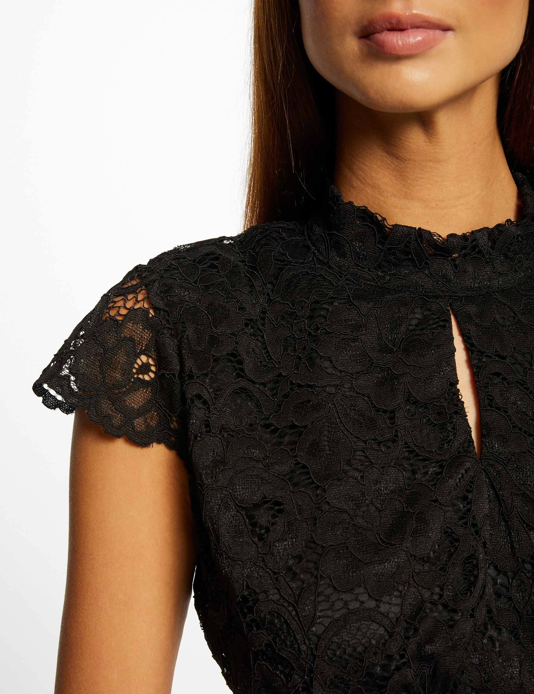 Short-sleeved t-shirt with lace black women