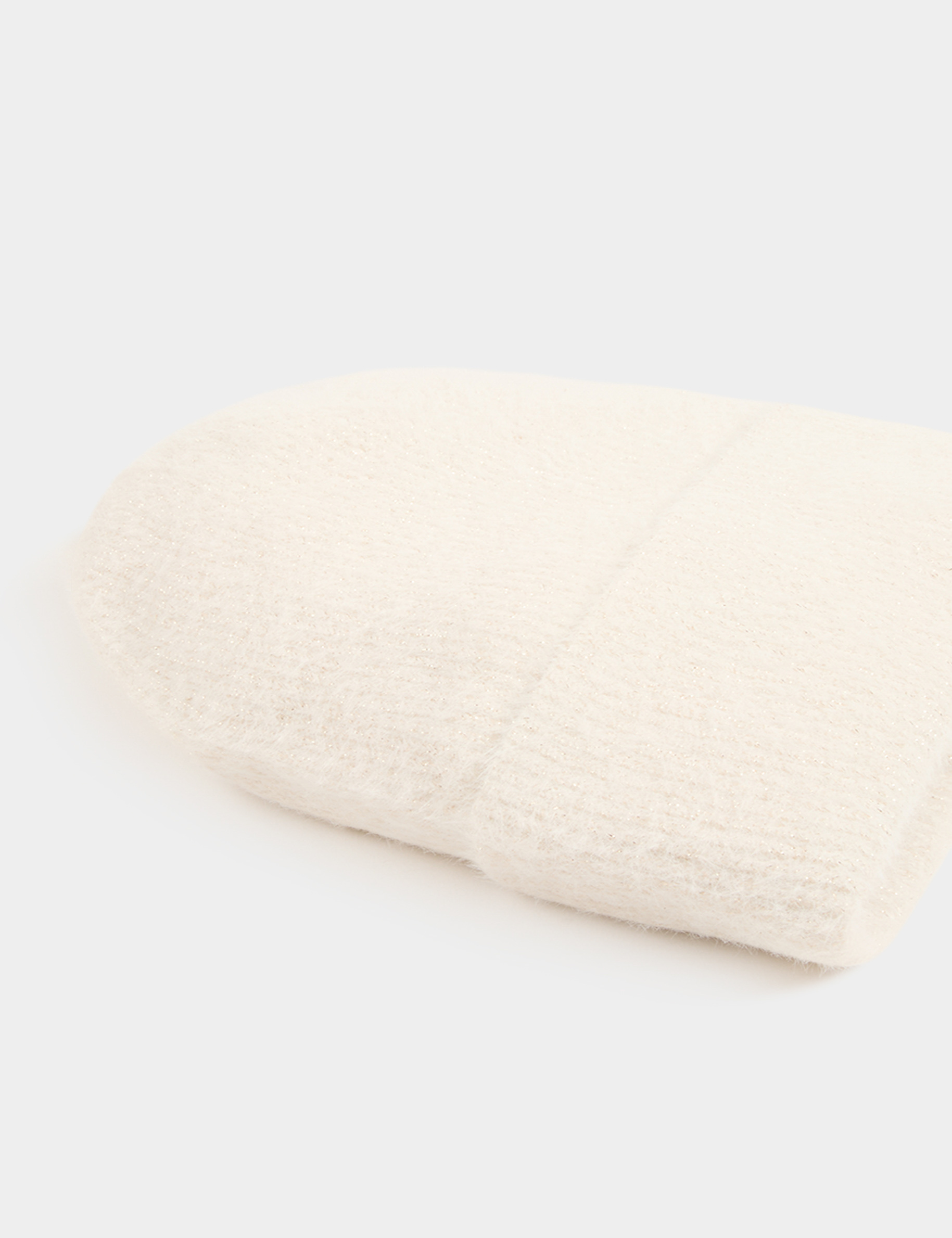 Beanie ivory women