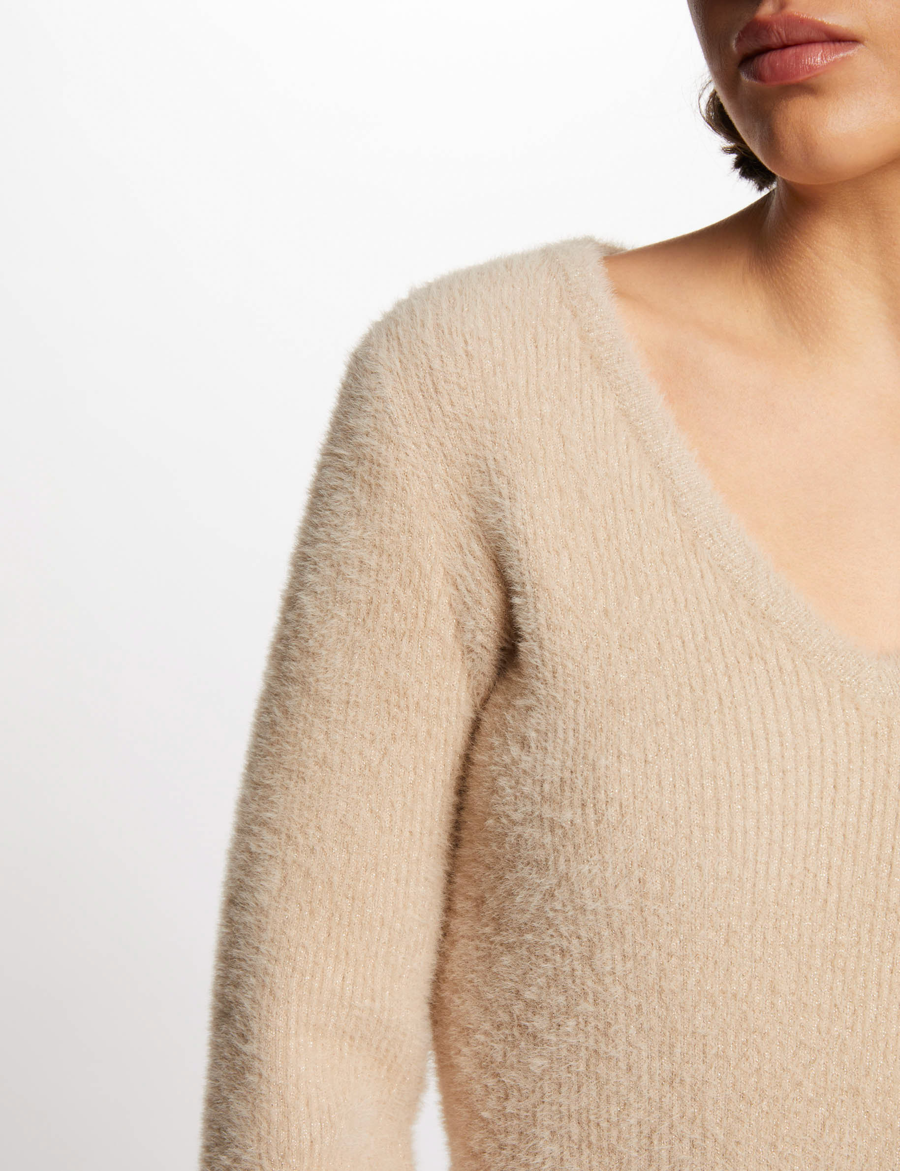 Long-sleeved jumper with V-neck taupe women