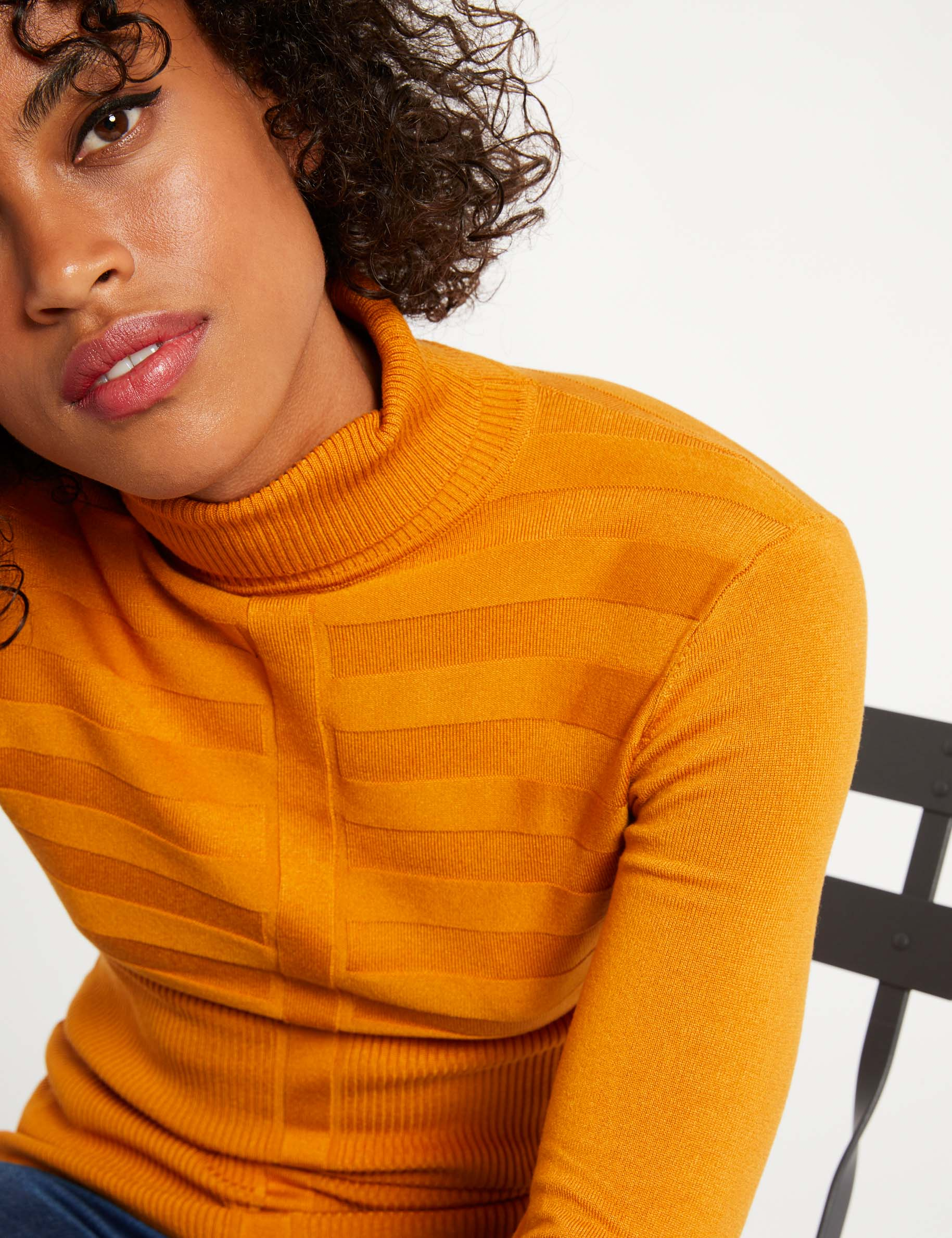 Long-sleeved jumper turtleneck mustard women