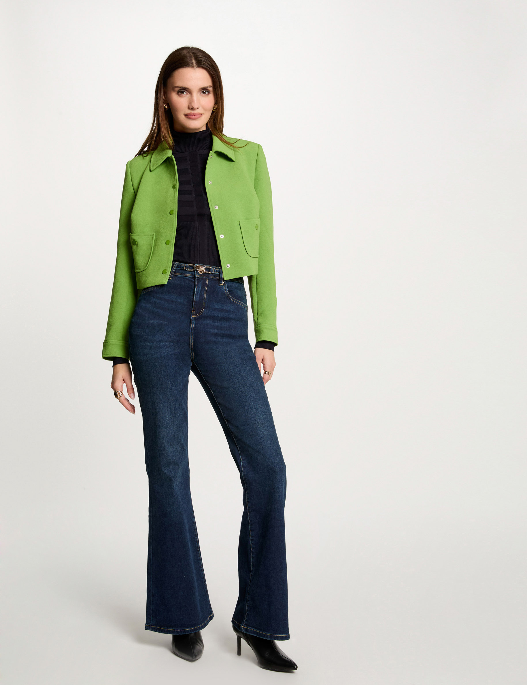 Short buttoned jacket aniseed green women