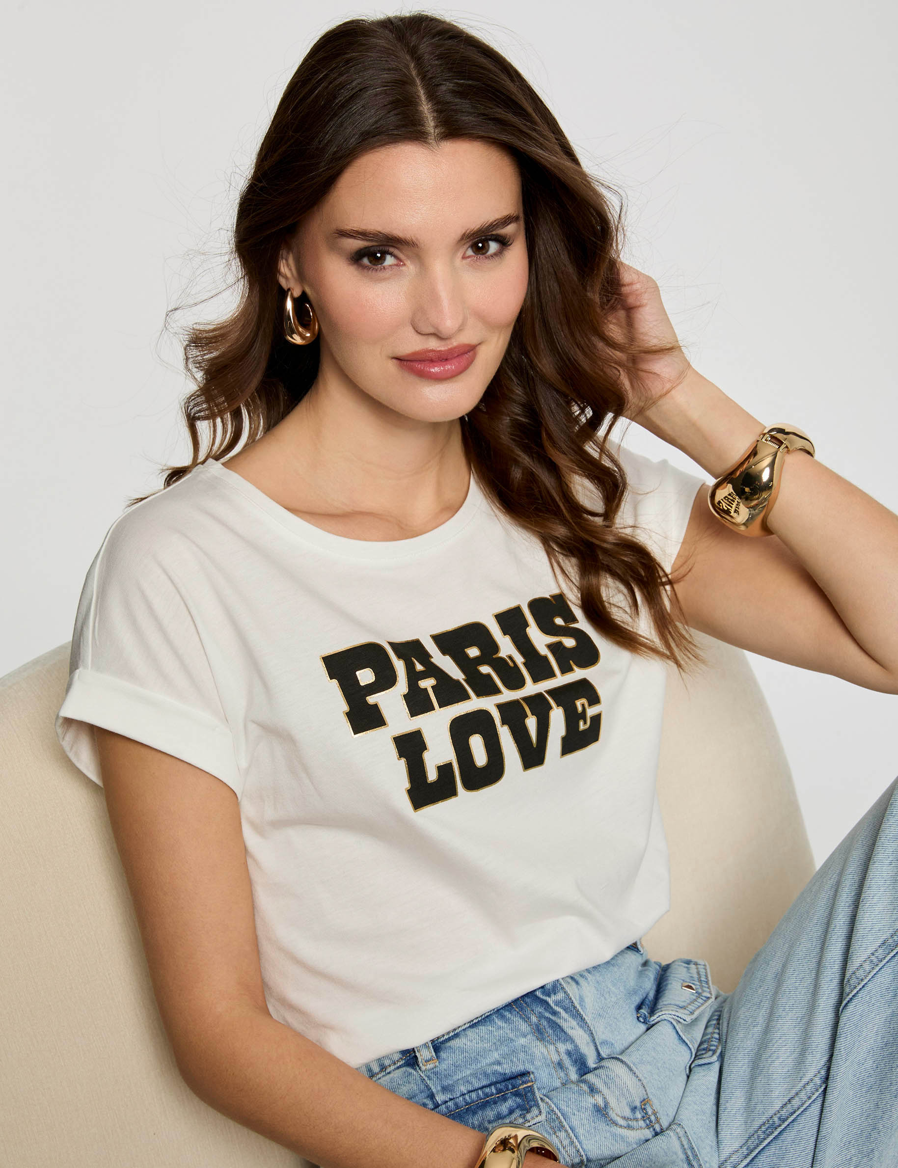 T-shirt with message white women