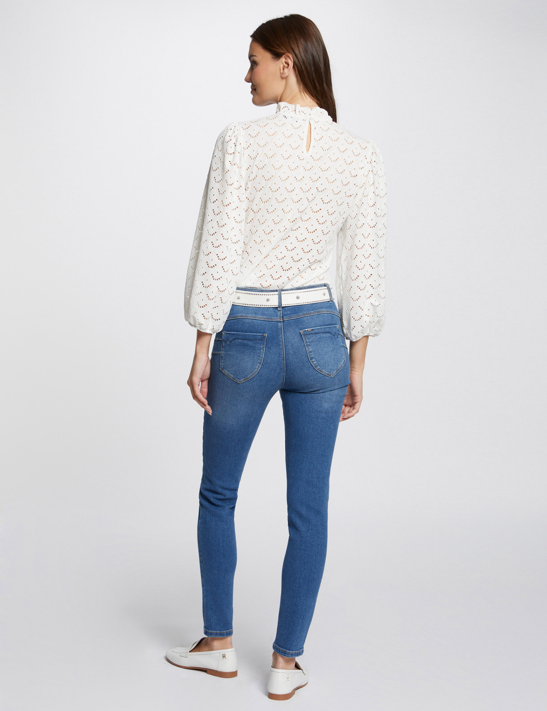 Standard waisted slim jeans stone wash denim women