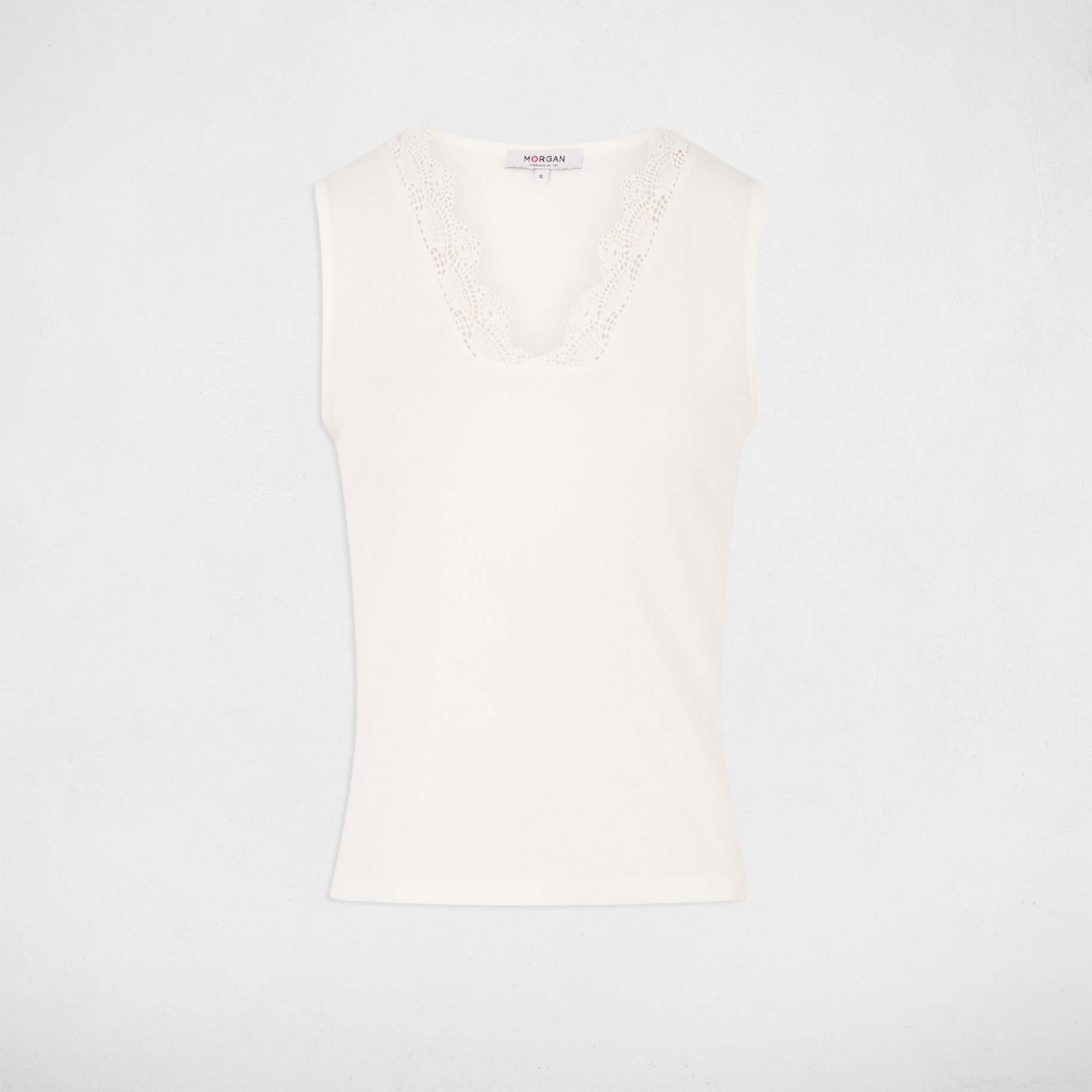 Sleeveless vest top white women