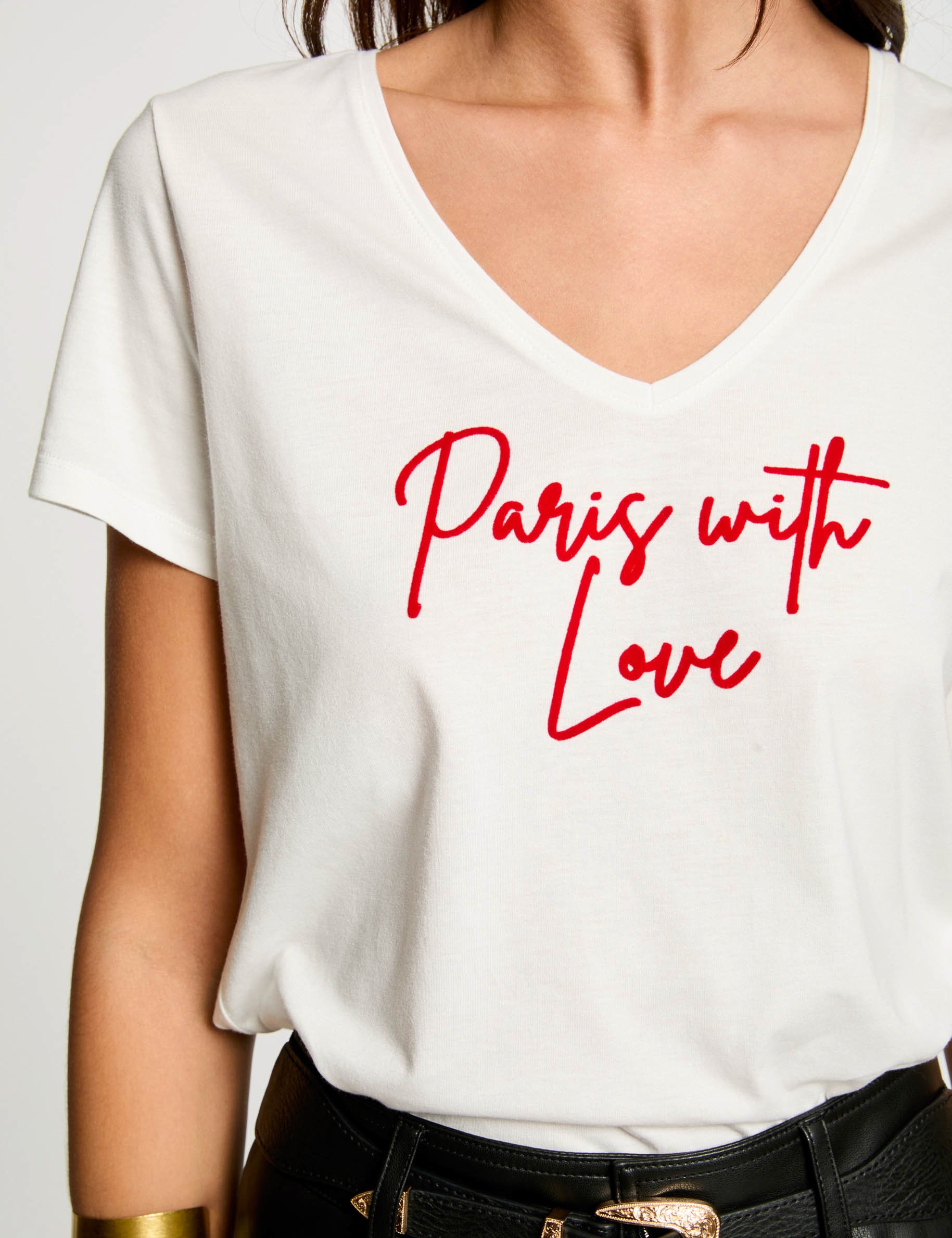 T-shirt with message white women