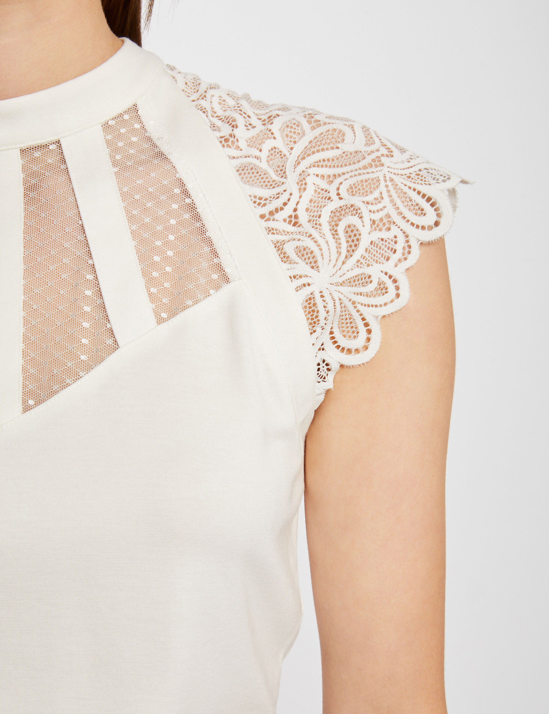 Short-sleeved t-shirt with lace ivory women