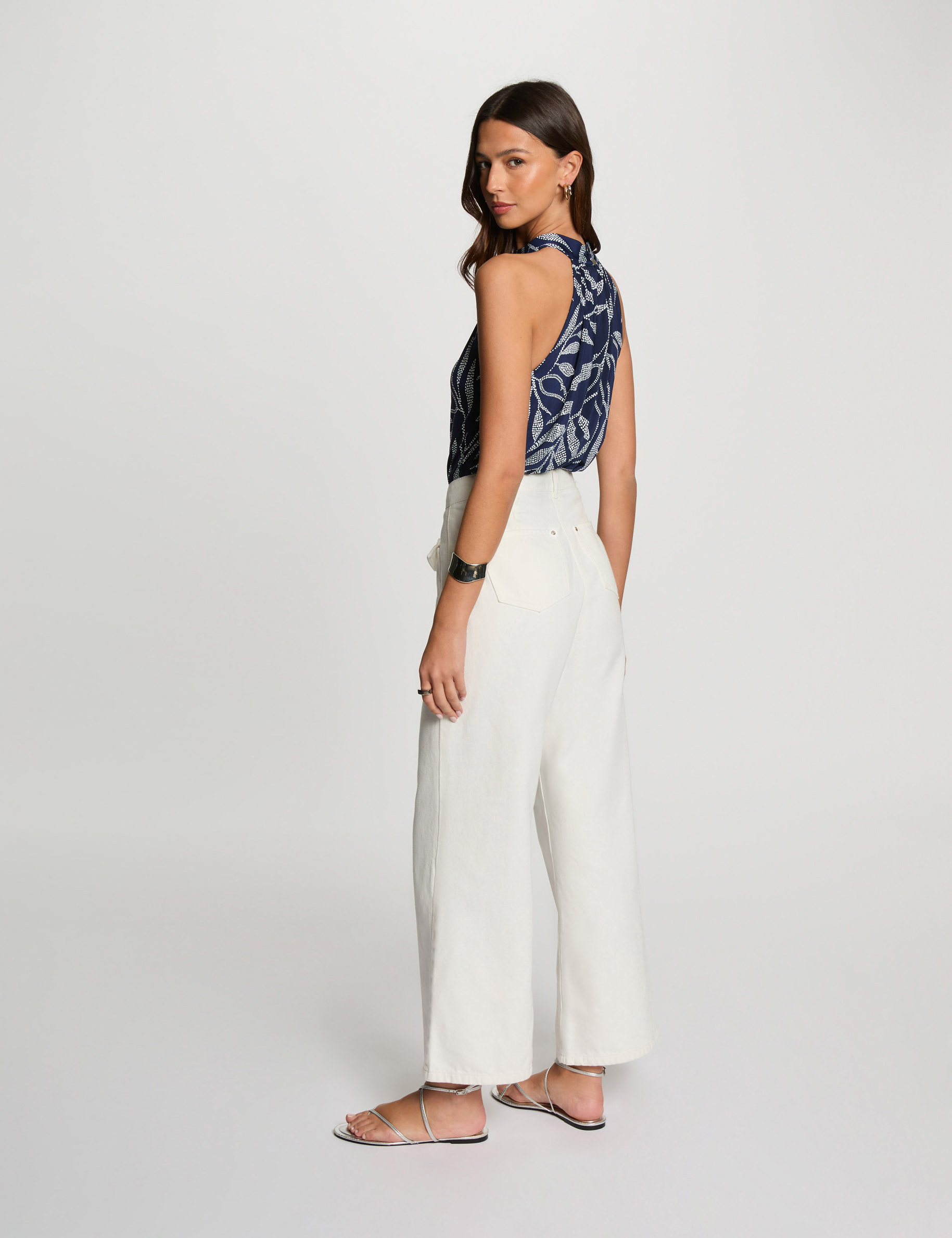 sleeveless vest top white women Sleeveless vest top white women