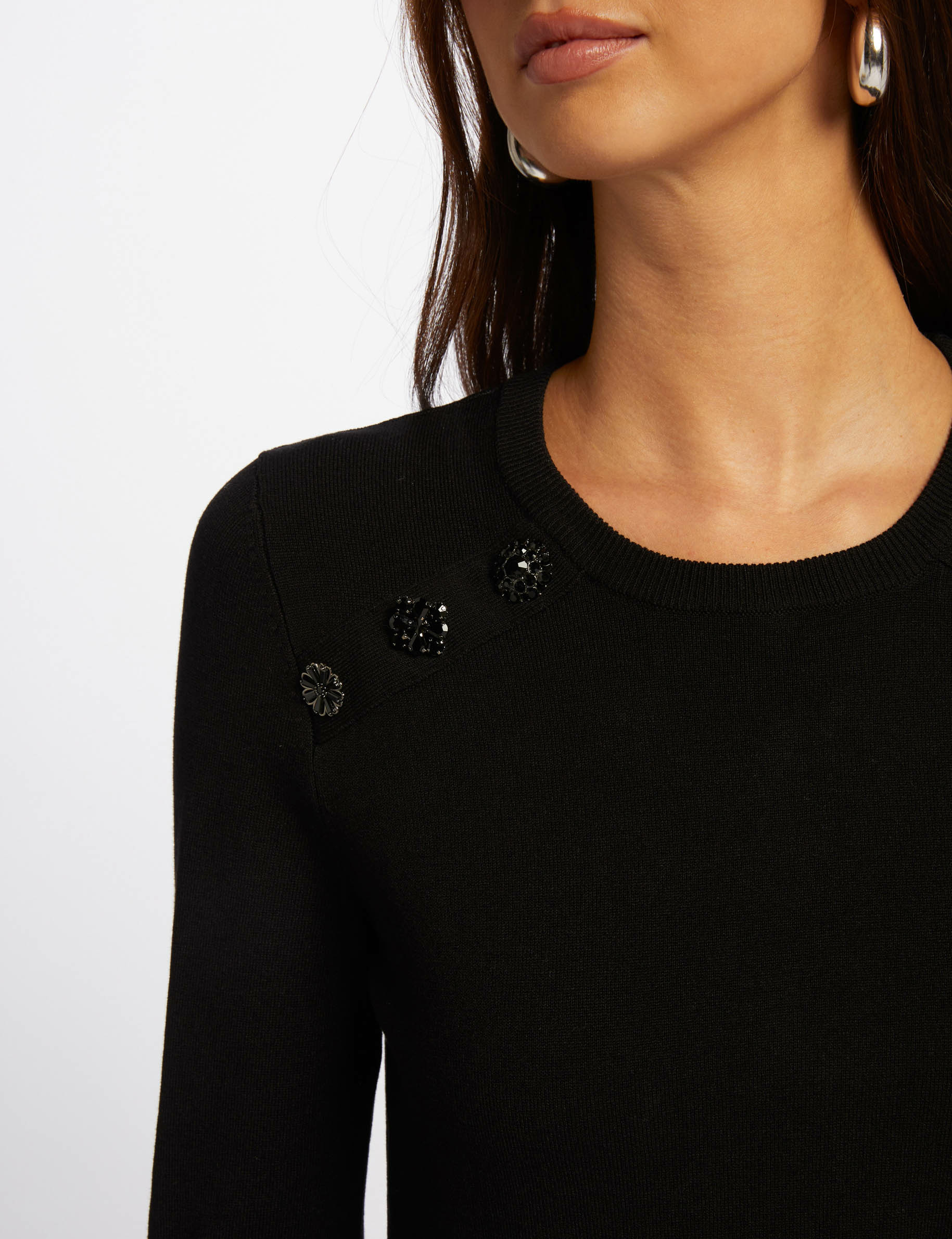 Long-sleeved jumper buttons black women