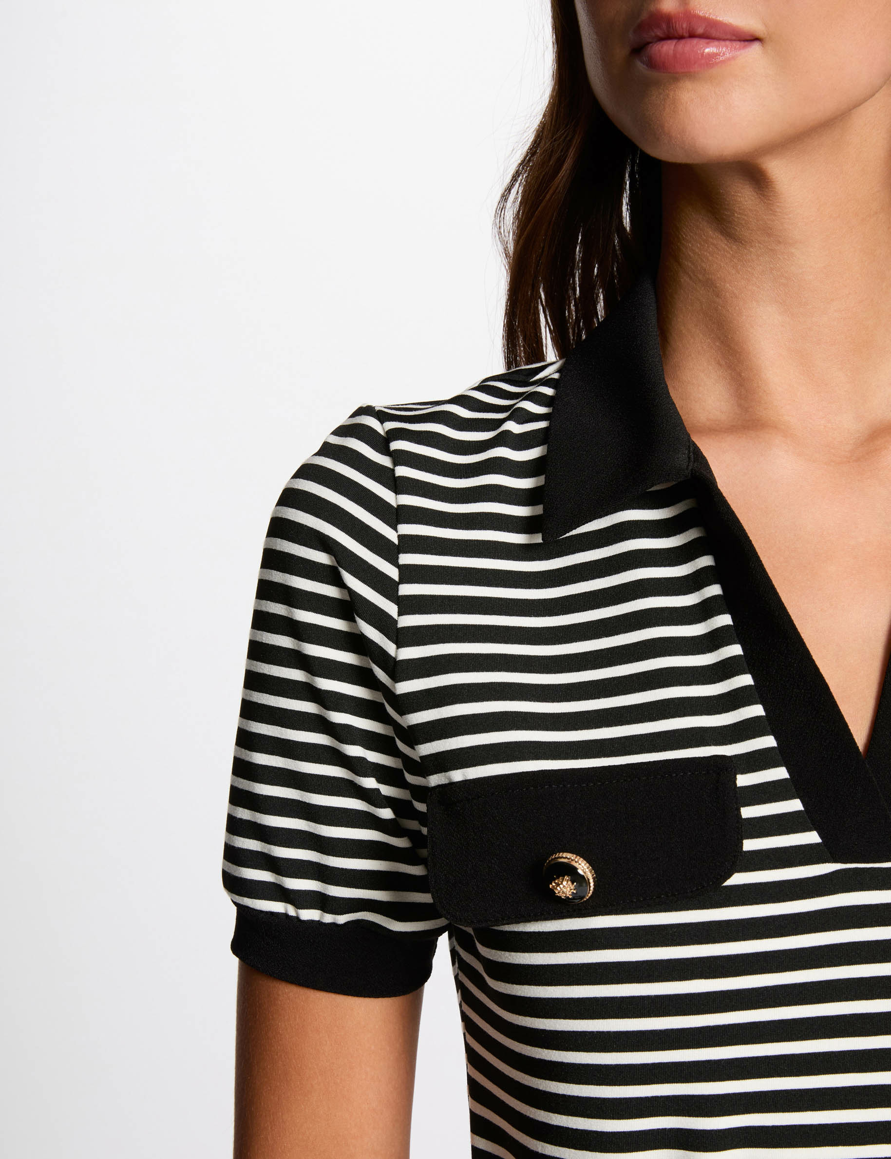 Striped short-sleeved t-shirt black women