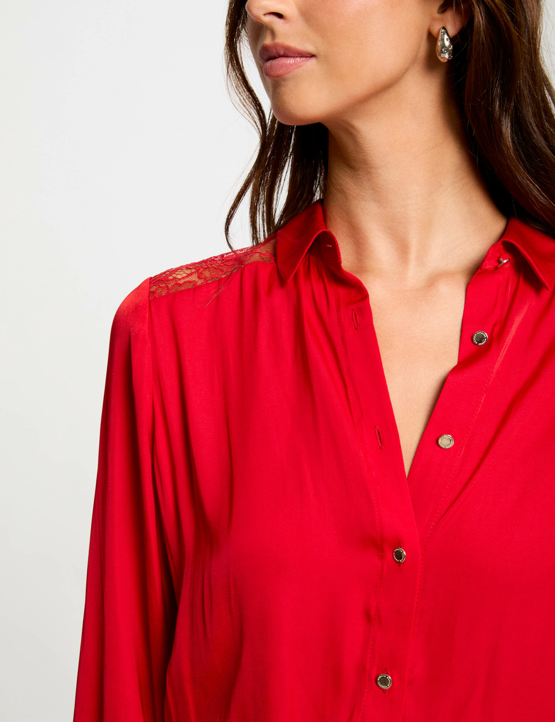 Long-sleeved satin shirt red women