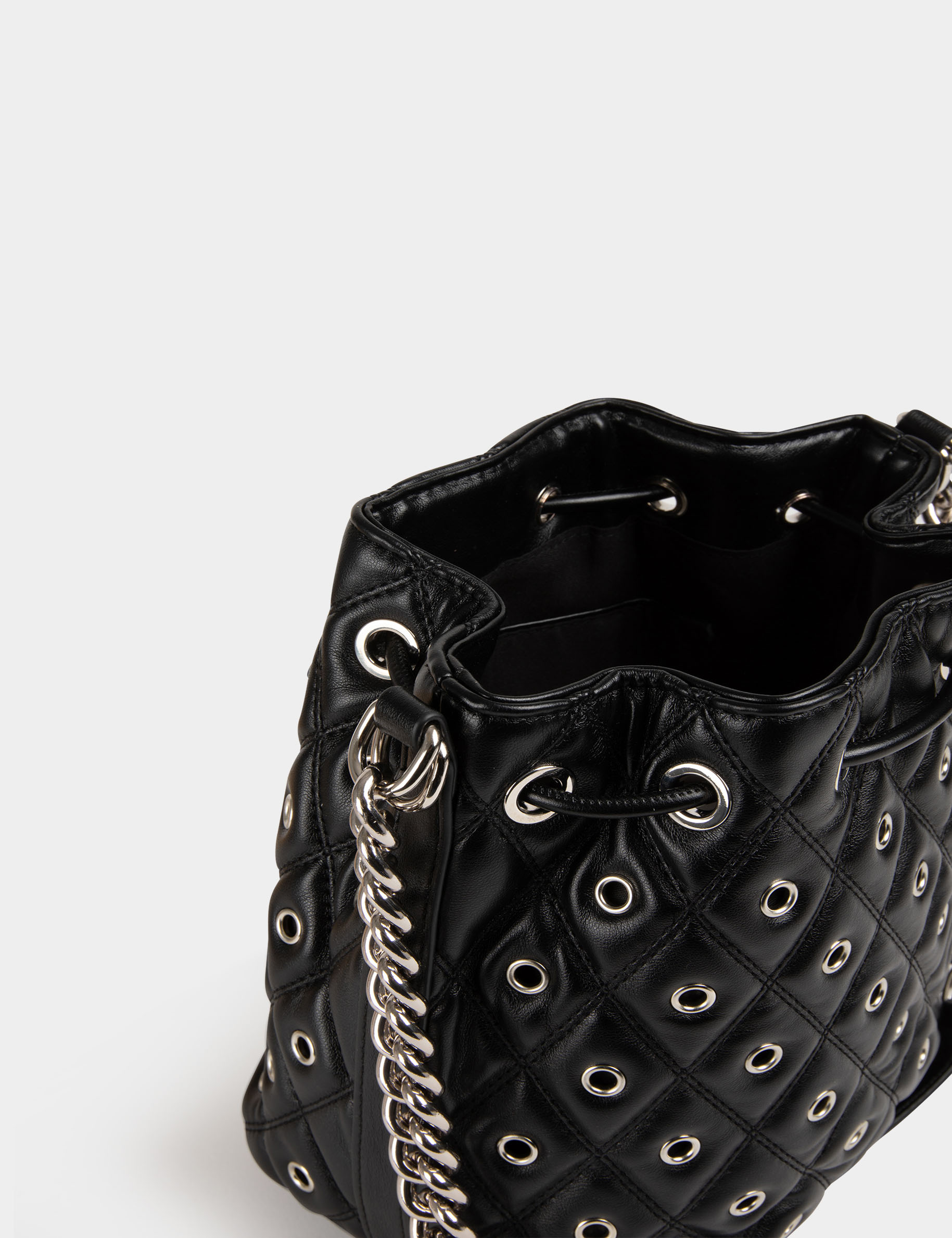 Quilted bucket bag eyelets black women