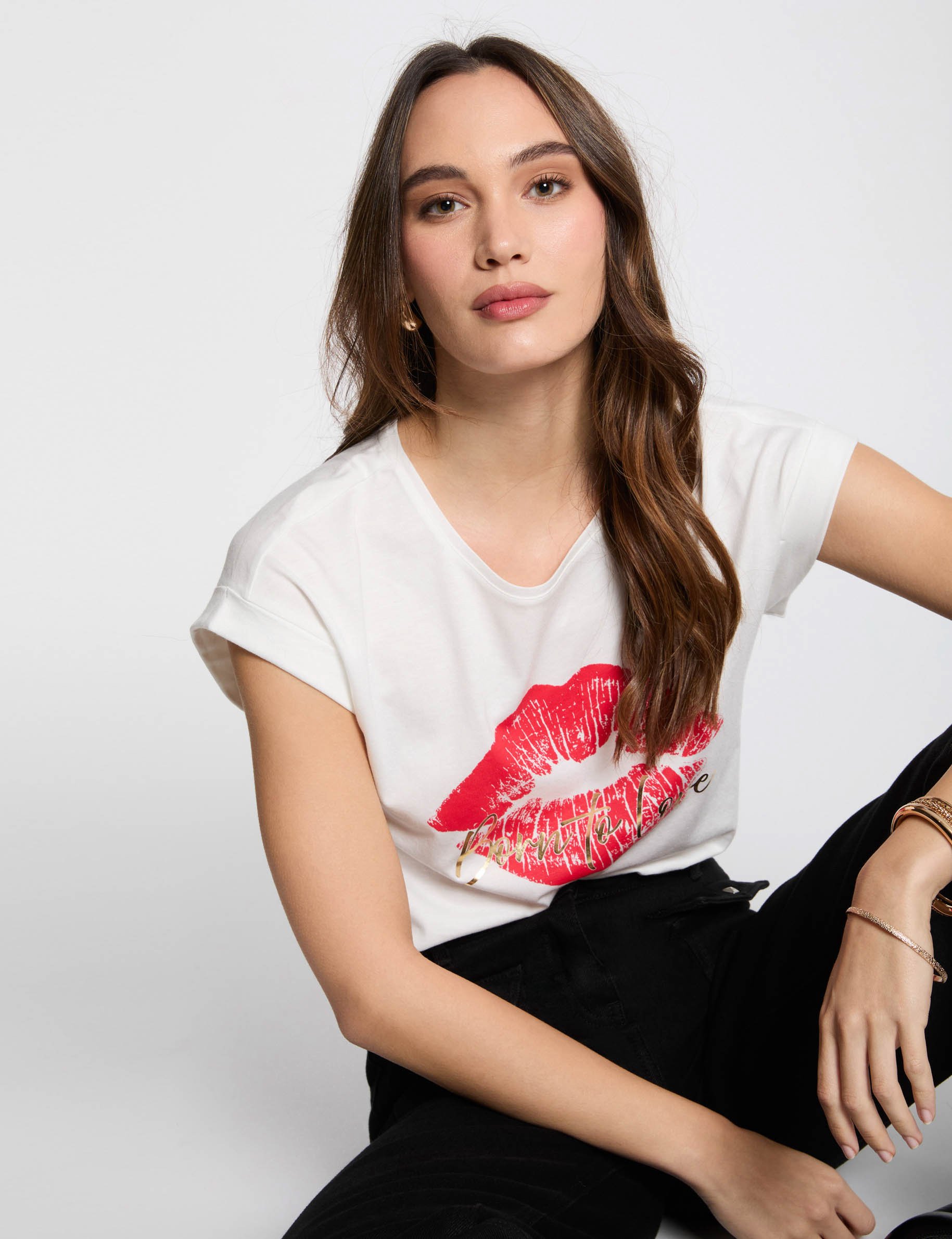 T-shirt with message white women