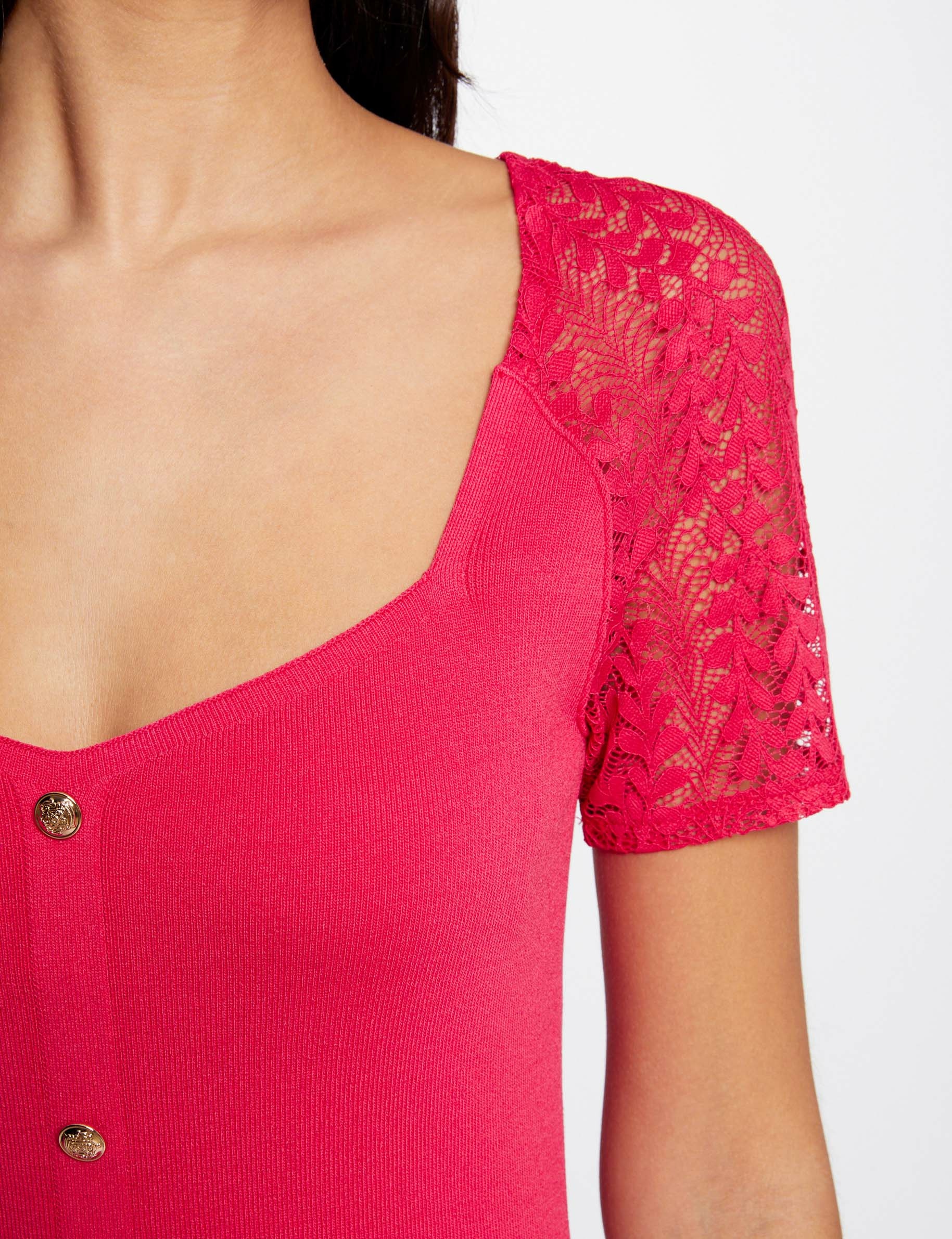 Pull rouge dentelle femme