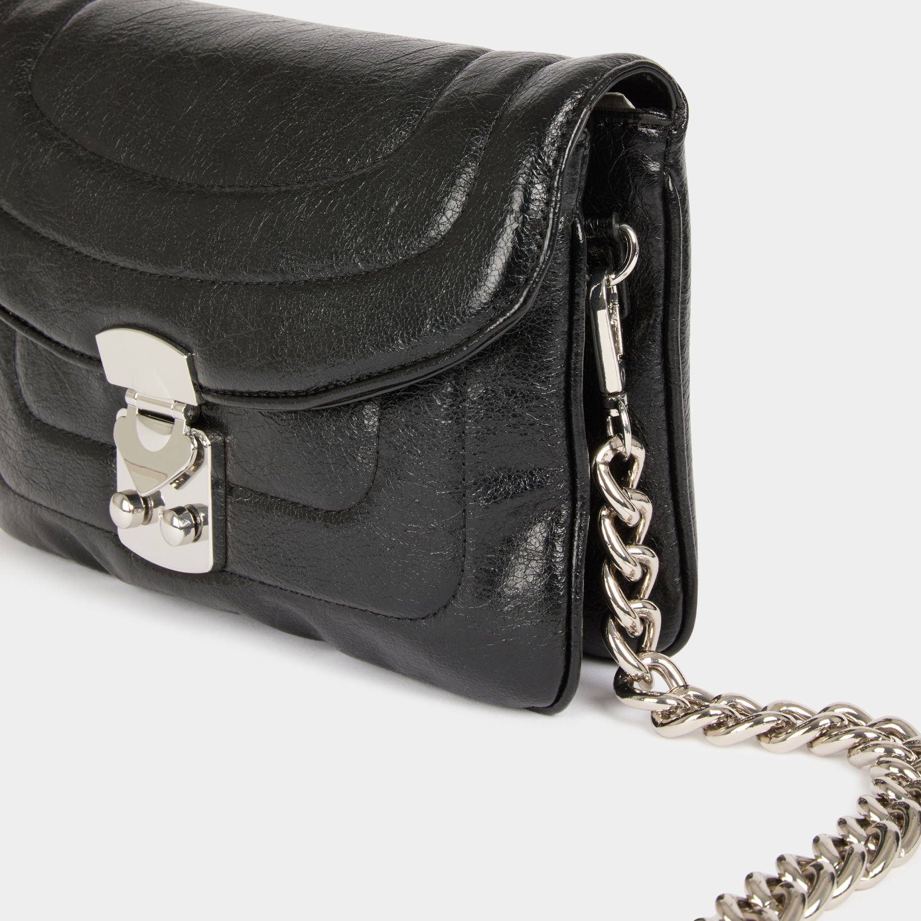 Bag with chain handle black women