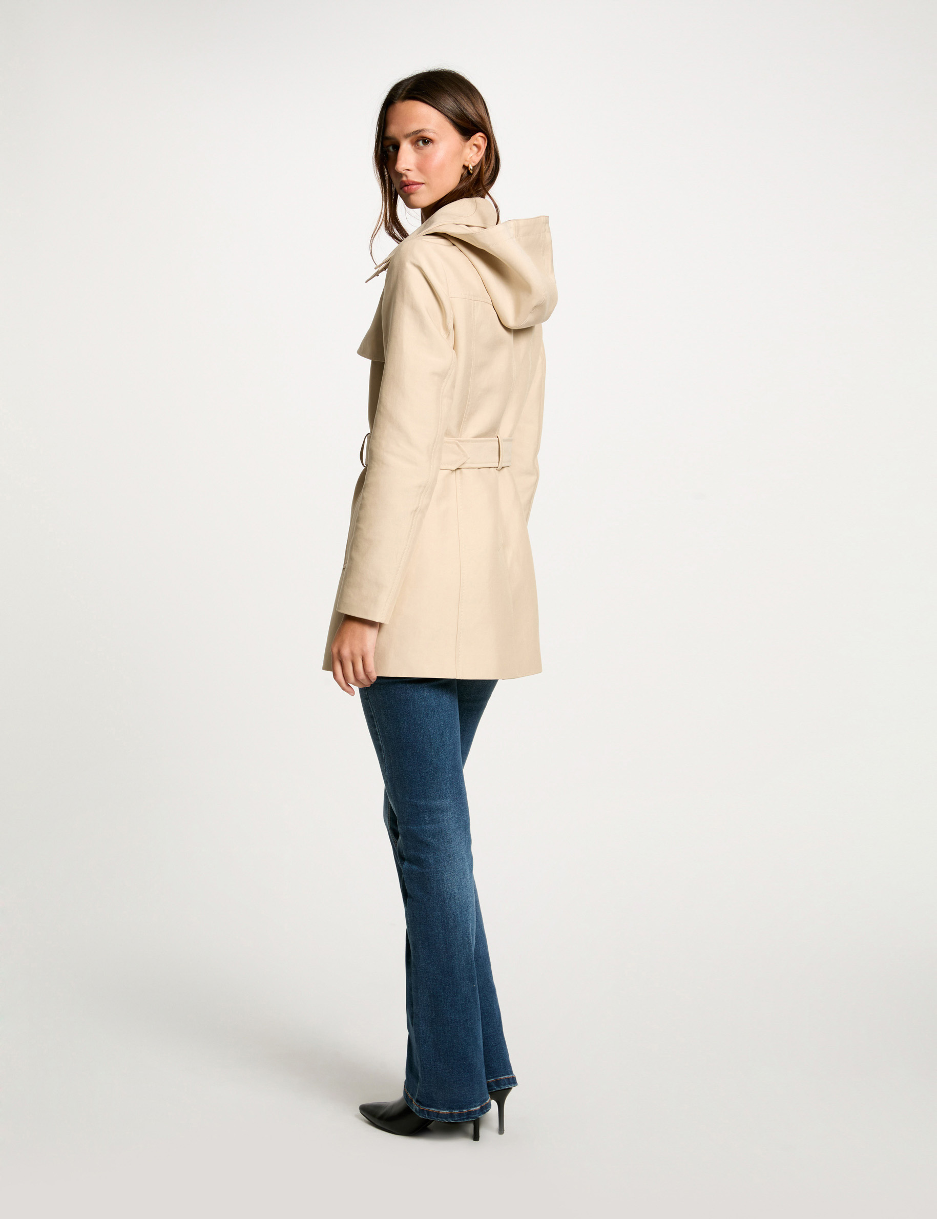 Belted mid-length trenchcoat sand women