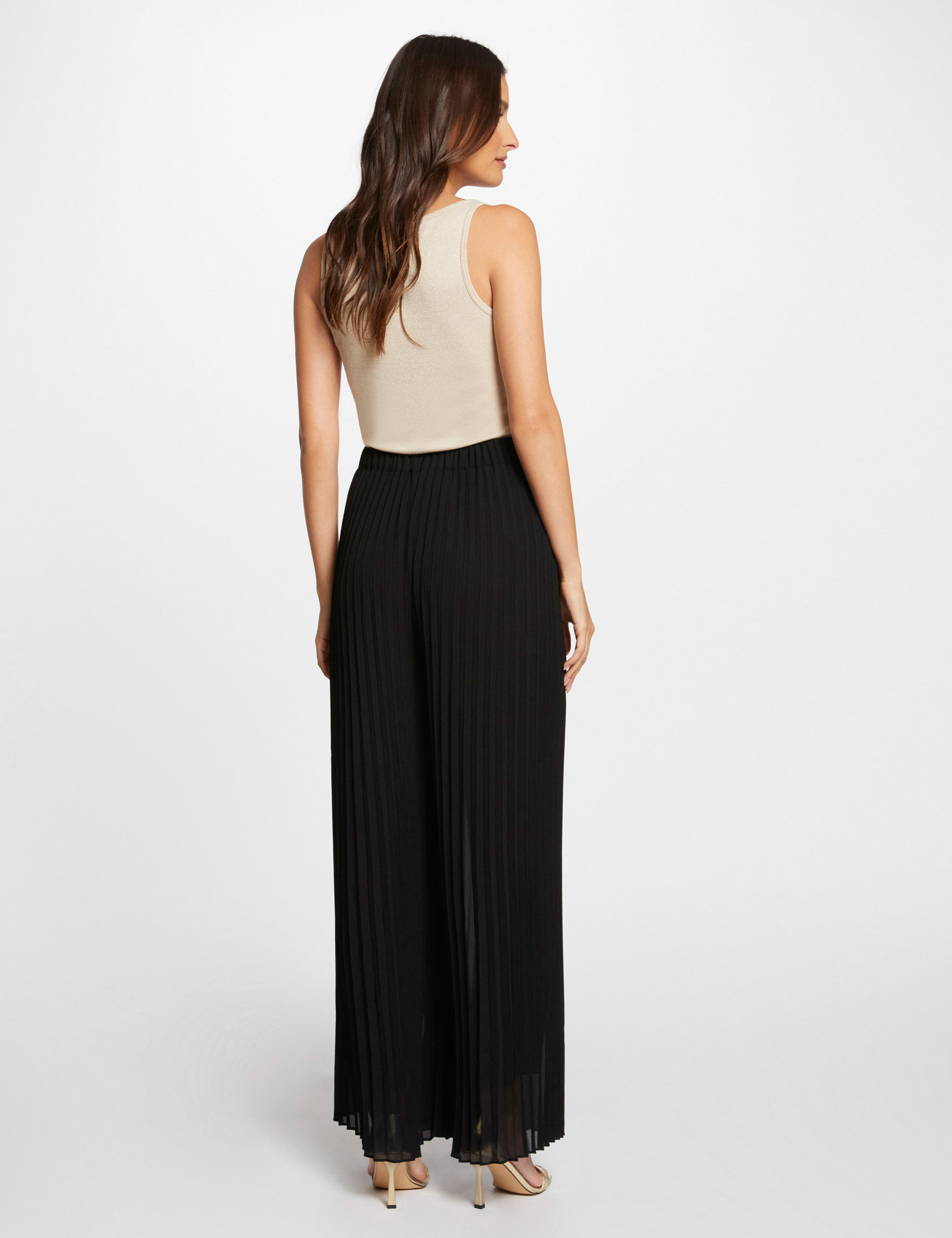 Pleated wide leg trousers black women