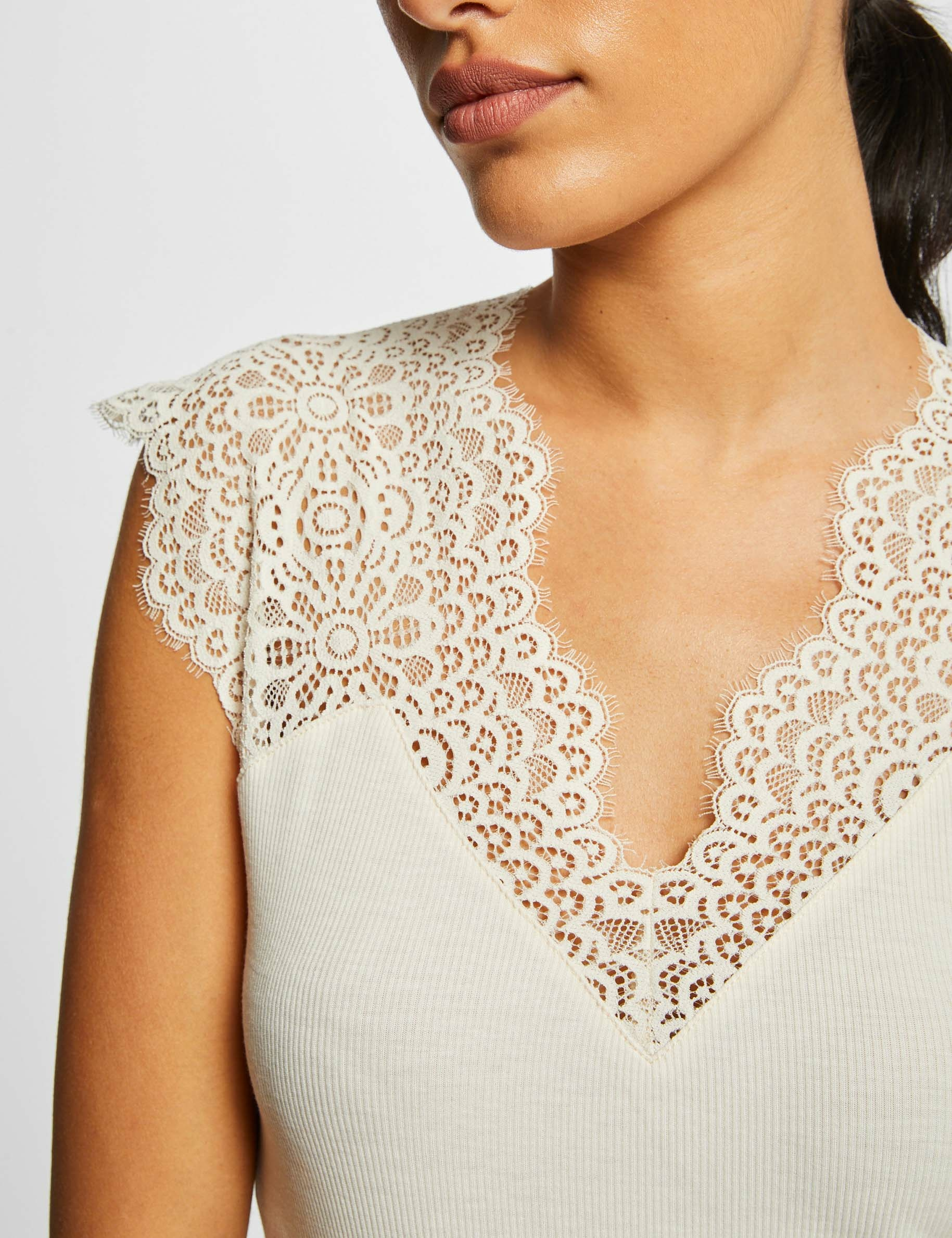 Vest top with wide straps and lace ivory women